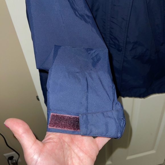 Eddie Bauer Rain coat - Size M - Picture 5 of 8